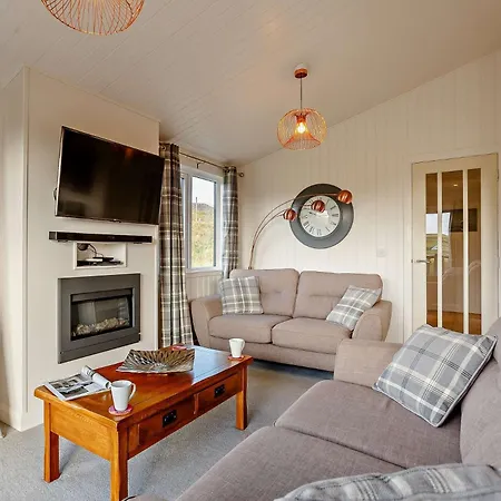 2 Bed In Isle Of Skye 75068 Villa Portree Exterior photo