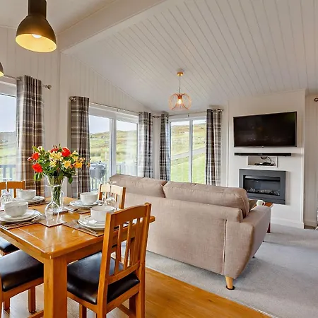 2 Bed In Isle Of Skye 75068 Villa Portree Exterior photo