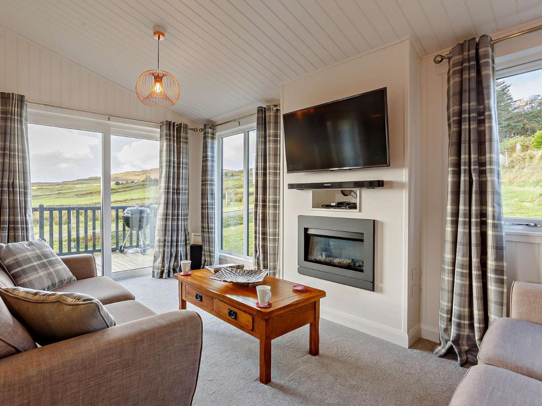2 Bed In Isle Of Skye 75068 Holiday home Portree