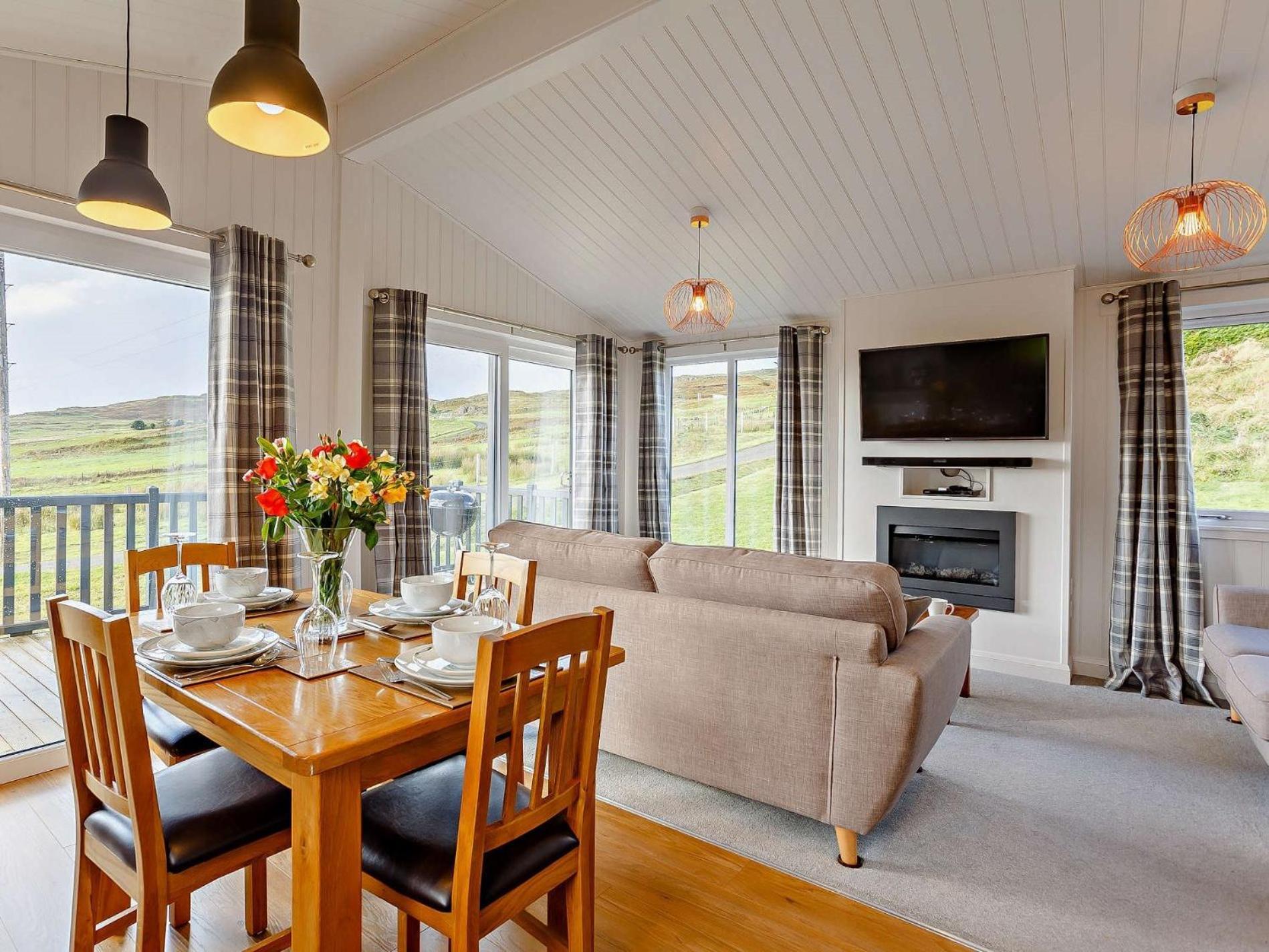 2 Bed In Isle Of Skye 75068 Portree